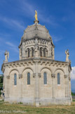 <center>La chapelle Notre Dame de Provence</center>De style néo-byzantin, sa forme octogonale est coiffée d'un dôme qui sert de piédestal à une statue de la Vierge.