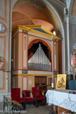 <center>Guillaumes. Église Saint Étienne. </center> Orgue de Carlo Vittino de 1845, installé en 2009. Il était destiné à la paroisse de Falicetto, en Italie. Une organologue niçoiose, Mme Bernard, l'achète en 1978, puis le cède en 1987 au conservatoire de Grasse, qui s'en sert peu. Il le cède à la municipâlié de Guillaumes dans les années 2000.