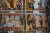 <center>Chapelle saint Sébastien à Roubion. </center> Une pieuse veuve chrétienne – la future Sainte Irène de Rome – le soigna et le guérit de ses multiples blessures. A peine rétabli, Saint Sébastien se rendit au Palais avec toutes les flèches qu'il a reçues. Doclétien le fait mettre à mort à coup de gourdins.