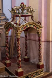 <center>Roure. </center> Dais de procession.