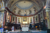 <center>Puget-Théniers</center>Eglise Notre-Dame de l'Assomption. L'abside avec le maître-autel et le retable de Notre-Dame-de-Bon-Secours