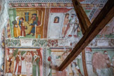 Chapelle Saint Maur. <br> Sur le mur sud, la vie de Saint Sébastien :  Sébastien est armé chevalier par Dioclétien ; Sébastien est sorti de prison dans laquelle on aperçoit Marc et Marcellin. Au-dessous, Sébastien béni par l'évêque échappe à la mort, les anges  retirent ses flèches ; Sébastien assommé, un ange emporte son âme.