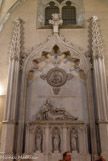 <center>L'église Saint-Pierre de Lémenc. </center> Sépulture du général-comte de Boigne sculptée par Benedetto Cacciatori en 1831