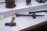 <center>Conflans : Musée d’Art et d’Histoire.</center>  Marteline. Bois et acier. Fin du XIXe siècle. Utilisé pour frapper la faux sur une enclume.  Enclume pour affûter les faux. Acier. Fin XIXe siècle.