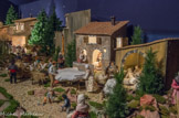 <center>Vassieux.</center> Exposition de santons animés.