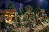 <center>Vassieux.</center> Exposition de santons animés.