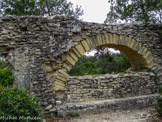 <center>Aqueduc d'Uzès à Nîmes. </center>
