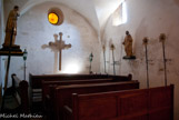 <center>Chapelle Notre-Dame-des-Anges.</center> 2 lanternes de procession encadrant la croix du cimetière datant du XVIe siècle. Bâtons de procession de confrérie : bâtons de pénitent. A droite, Saint Joseph, à gauche, Saint Jean François Régis, toutes les deux du XIXe, en bois taillé, peint et doré.