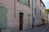 <center>Roquemaure.</center> Rue Placide Cappeau avec les maisons de Joseph Antoine Borty, de Placide Cappeau, négociant en vin, poète et ami de Daudet, Lamartine et des grands noms du Félibrige, comme Frédéric Mistral et Roumanille, auteur du célèbre chant « Minuit Chrétiens » en 1847, d'Emilie Laurey, qui interpréta pour la première fois à Roquemaure le chant « Minuit Chrétiens ».