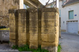 <center>Roquemaure.</center> Emplacement de batardeaux, dispositif contre les crues du Rhône.