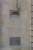 <center>Roquemaure.</center> Niveaux de crues du Rhône.