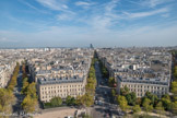 <center>Arc de Triomphe. </center> Avenue Mac-Mahon et Avenue  de Wagram. Au fond, le nouveau Palais de Justice.