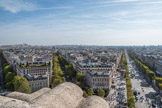 <center>Arc de Triomphe. </center> Avenue de Friedland et avenue des Champs-Élysées. A droite, le Grand Palais.