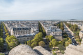 <center>Arc de Triomphe. </center> Avenue  Kléber, avenue Victor-Hugo et avenue Foch.