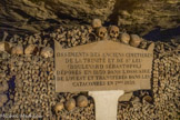 <center>Les Catacombes de Paris. </center>