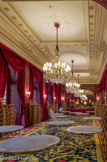 <center>Le Grand Hôtel. </center>Salle de transition permettant d'accéder à la salle à manger.