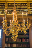 <center>La bibliothèque Mazarine. </center>  Lustre de la petite salle aux armes de La Pompadour.