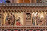 <center>Mur sud de la clôture du chœur</center>2 Le Christ apparaît aux Saintes Femmes revenant du tombeau vide. Luc 24,1-10. <br>
3 Le Christ apparaît à Simon Pierre et à Jean Luc 24, 34; 1 corinthiens 15, 5.