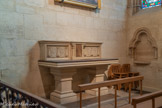 <center>Chapelle Saint Denys</center>Autel. D'après les dessins d'Eugène Viollet-le-Duc, architecte, années 1860.