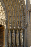 <center>Portail st Anne.</center>A droite, Saint Paul, le roi David,  la sibylle (Les sibylles, « prophètes » du Christ) et Isaïe.