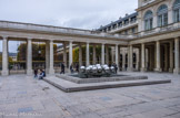 <center>Le Palais Royal.</center> Le Palais Royal. Les sphères de Pol Bury.