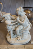 <center>Manufacture de Sèvres</center>L’AMOUR SANS QUARTIER Manufacture royale de Sèvres Modèle conçu sous la direction de Louis-Simon Boizot (1743-1809). Biscuit de porcelaine dure Sèvres, Hauts-de-Seine Date du modèle : 1781