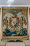 <center>La Banque de France.</center> Tapisserie aux armes des de la Vrillière. Il y eut quatre Louis Phélypeaux de la Vrillière. De 1630 à 1702, ils furent propriètaires de cet hôtel. lls tiennent de père en fils sous Louis XIV le quatrième secrétariat d'État, celui chargé de la Maison du roi et des affaires de la « religion prétendue réformée » (souvent abrégée R.P.R.), mais même dans ce domaine, leur influence politique réelle demeura limitée.