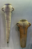 <center>Amphores carottes</center> Type : Schöne-Mau XV. Fin du Ier s. av. J.-C. - Ier s.
Type : Schöne-Mau XV Ier s.