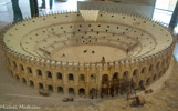 <center>Maquette des arènes</center>