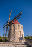 <center>Le moulin de Daudet à Fontvieille</center>Le Moulin de Daudet, en 2008.