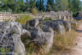 <center>L'aqueduc et les moulins de Barbegal</center>
