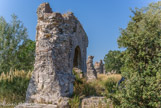 <center>L'aqueduc et les moulins de Barbegal</center>