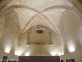 <center>L'archevêché. </center> Chapelle, côté opposé au choeur, avec une loge, aujourd'hui murée.