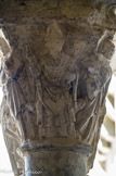 <center>Galerie Sud</center>Saint Pierre, sous les traits du pape portant les clefs et la tiare, reçoit un cortège de clercs.