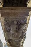 <center>Galerie Sud</center>Combat d'un chevalier et d'un lion.