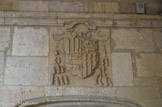 <center>Galerie Sud</center>Les armoiries du cardinal Pierre de Foix, archevêque d'Arles et abbé de Montmajour (1450 -1462).