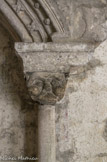 <center>Galerie est</center>Une des têtes de monstre.