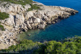 <center>Sentier de la douane</center>La calanque des Queyrons.