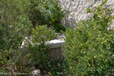 <center>Batterie de l'Escalette.</center>A gauche du fortin, les latrines.