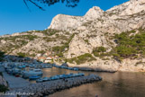 <center><center>Calanque de Morgiou.</center></center>Le port. Le crêt de Saint Michel.