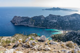 <center>Du sommet du Baou Rond.</center>Pointe de la Buse, calanque de Sormiou, île Riou, le Grand et le Petit Congloué, île Plane.