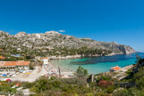 <center>Calanque de Sormiou.</center>La plage, le Baou Rond, canapé de Sormiou, crête de Morgiou.