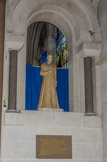 <center>Basilique du Sacré-Cœur. </center>  Statue de José Maria Escrivà, par Balaguer.
