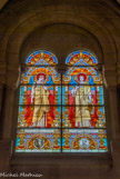 <center>Basilique du Sacré-Cœur. </center>  Vitraux du déambulatoire : ils présentent des Victoires ailées exposant des attributs guerriers (épée, lance, bouclier) ou funéraires (couronne, chaîne brisée). Chaque verrière se compose de deux baies montrant ces allégories au-dessous desquelles se trouvent les portraits des soldats morts pour la patrie, et le nom des donateurs (souvent la famille, des soldats). Août-septembre 1914.