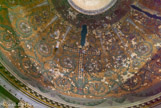 <center>Saint Joseph intra muros. </center> Abside. Croix de style byzantin avec des simulations de grosses pierres précieuses.