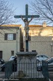 <center>Eglise Saint-Roch, Mazargues.</center> Sur le côté, une autre croix de mission de 1858
