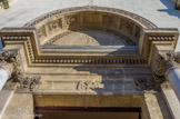 <center>Eglise Saint-Roch, Mazargues.</center> Pour Mazargues, Eugène fait appel à Pascal Coste (né en 1787 à Marseille, mort en 1879) et à Auguste Martin, architecte en chef des Bouches du Rhône et de la ville de Marseille vers 1848. Est ce que ce fut une collaboration ou Martin ne fut que l’entrepreneur qui exécuta les plans de Coste ? Le portail est couronné par un arc en plein cintre reposant sur deux colonnes.