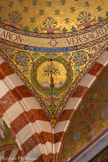 <center>Les pendentifs de la coupole centrale</center>Le bâton d'AAron qui avait miraculeusement fleuri. Bâton d'Aaron, Marie, qui a enfanté le Christ, le vrai prêtre : saint Augustin (+ 430).