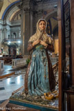 <center>L'église de La Trinité. </center> Statue de sainte Bernadette Soubirous.