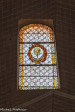 <center>Eglise Saint Théodore. </center>Vitraux de la nef, à droite. L'hostie.